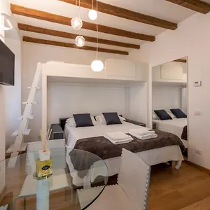 Appartamento Royal Centro Garibaldi, Milano